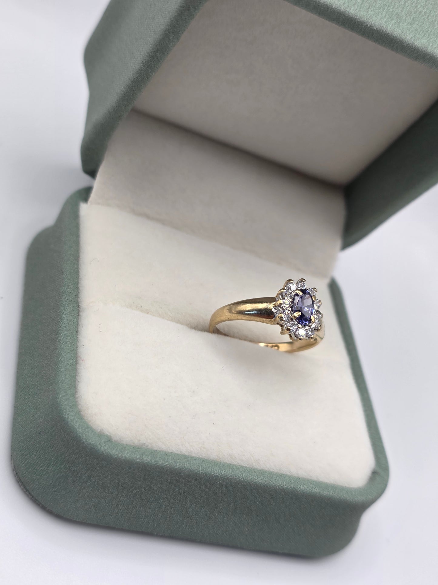 9ct gold tanzanite and cz ring