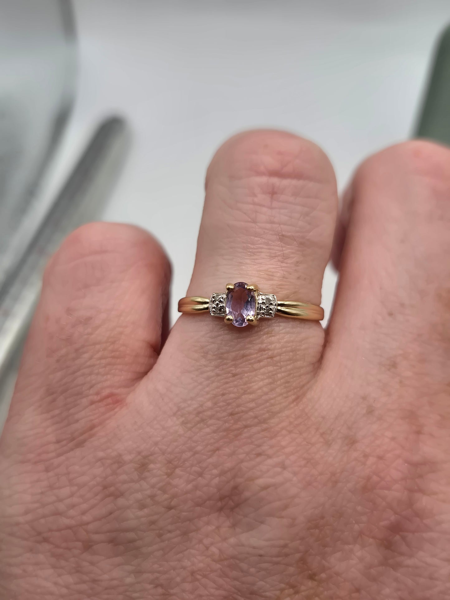 9ct gold amethyst and diamond ring