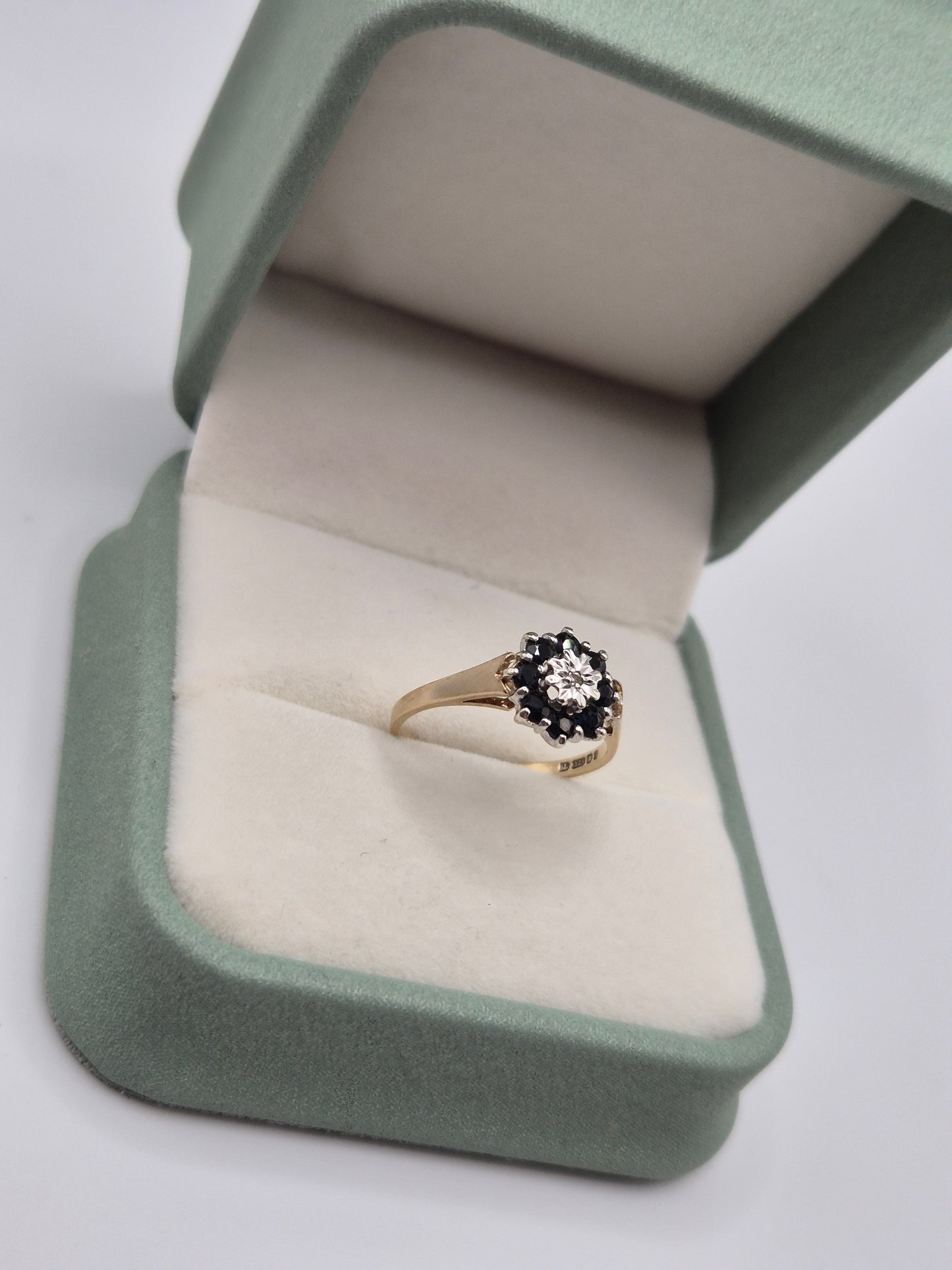 9ct gold sapphire and diamond ring