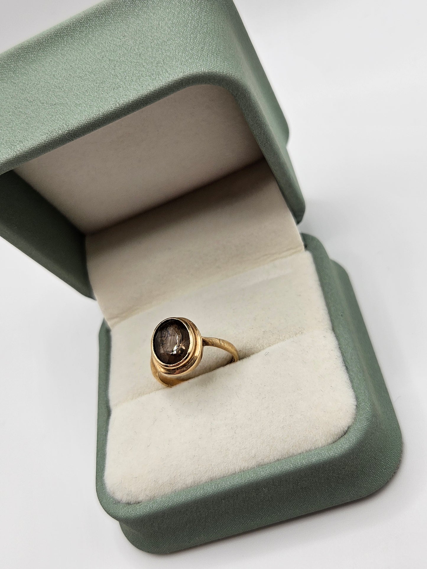 9ct gold smokey quartz ring