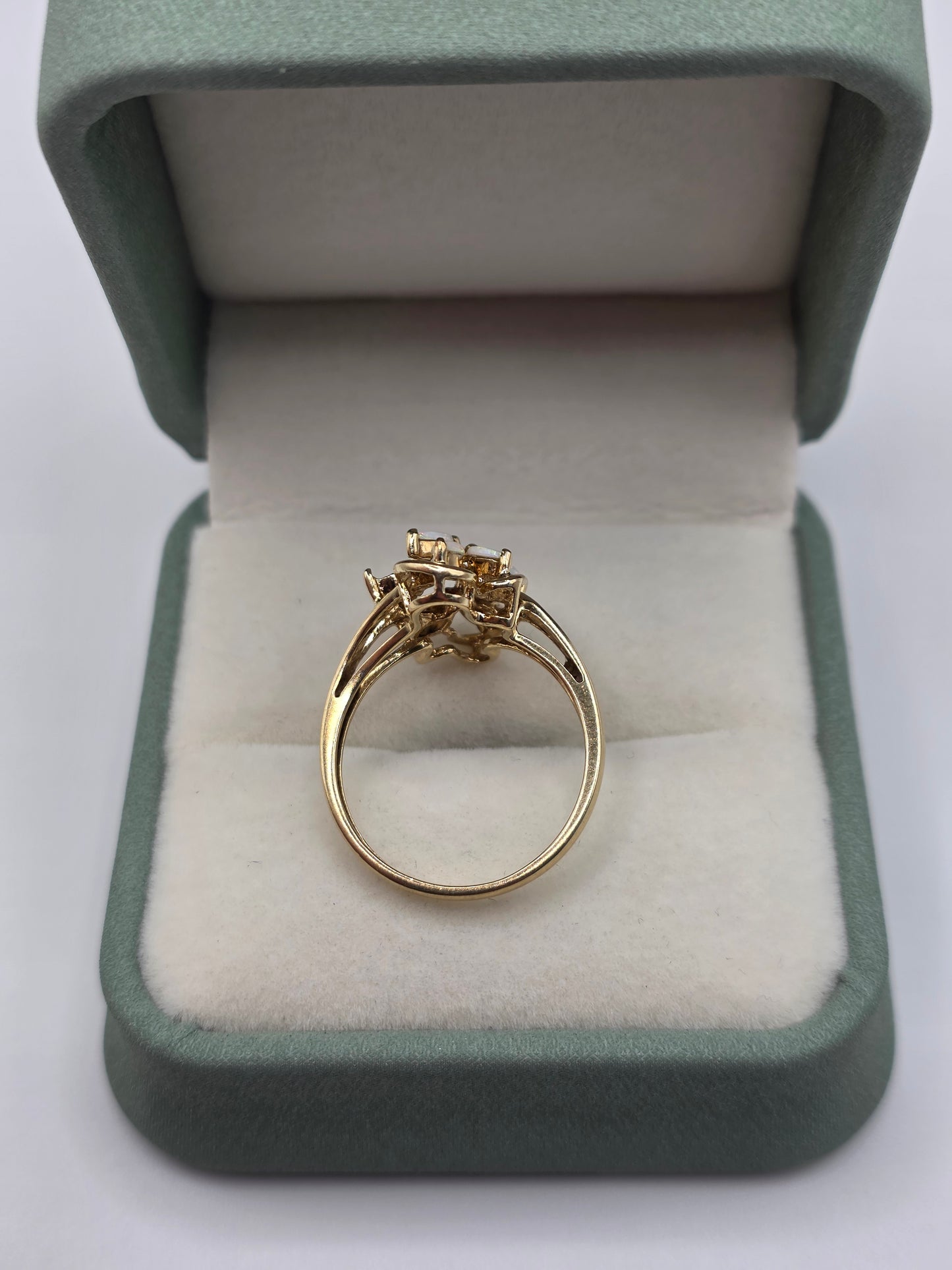 9ct gold opal and diamond ring