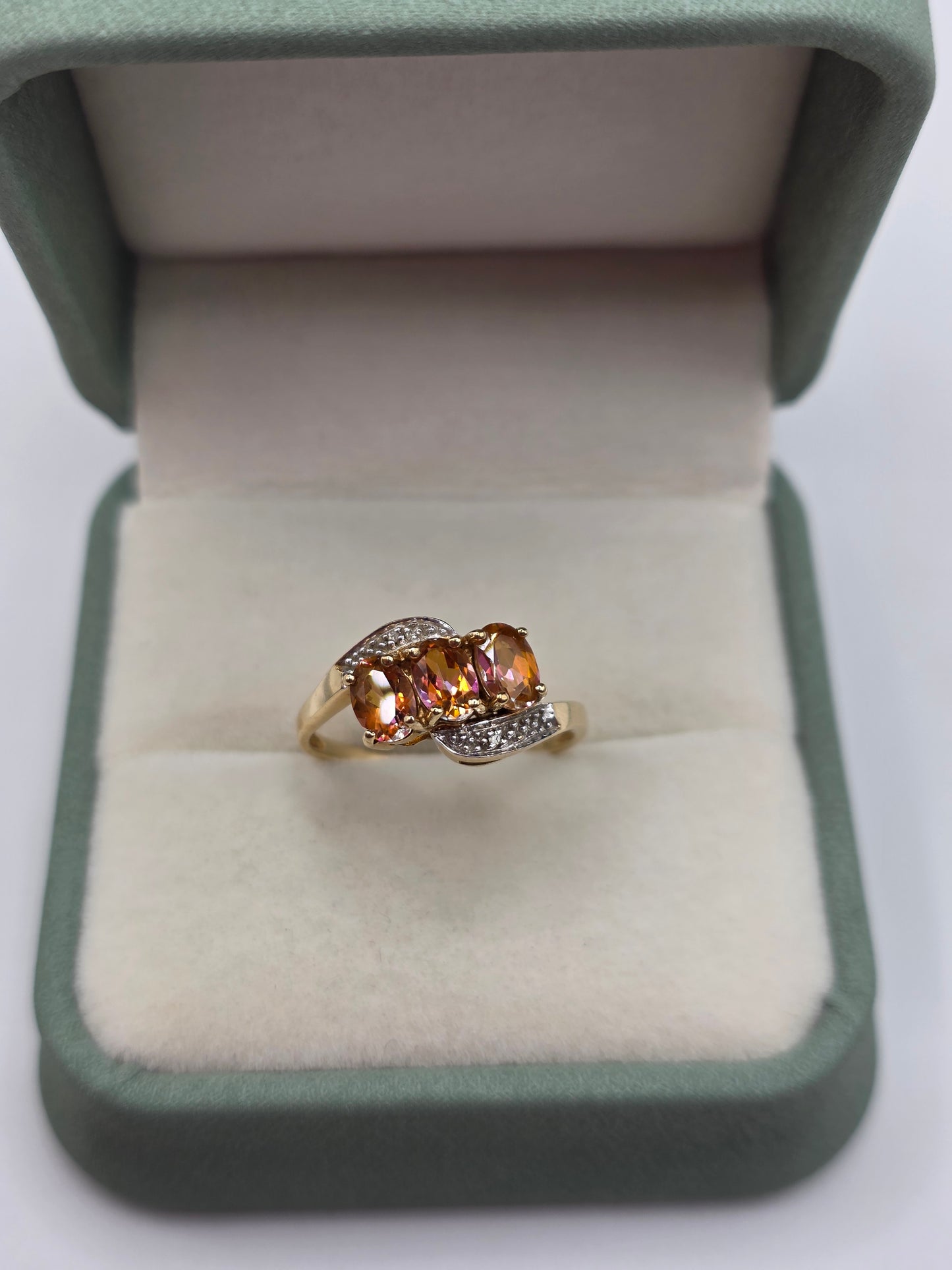 9ct gold topaz and diamond ring