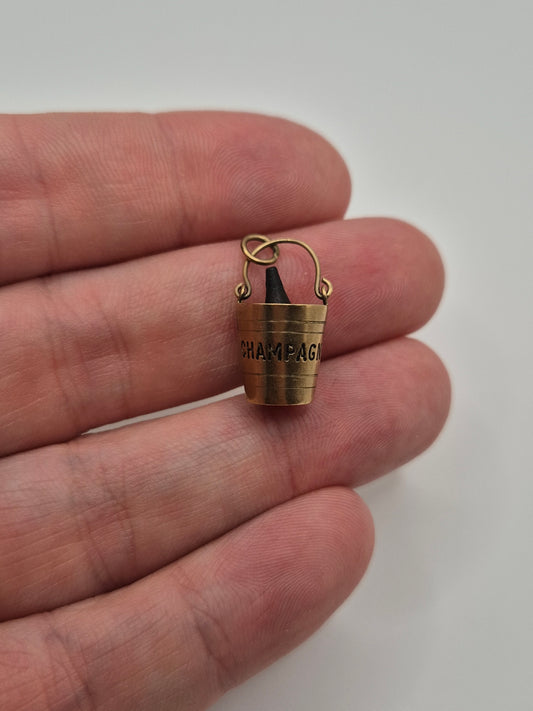 9ct gold champagne bucket charm