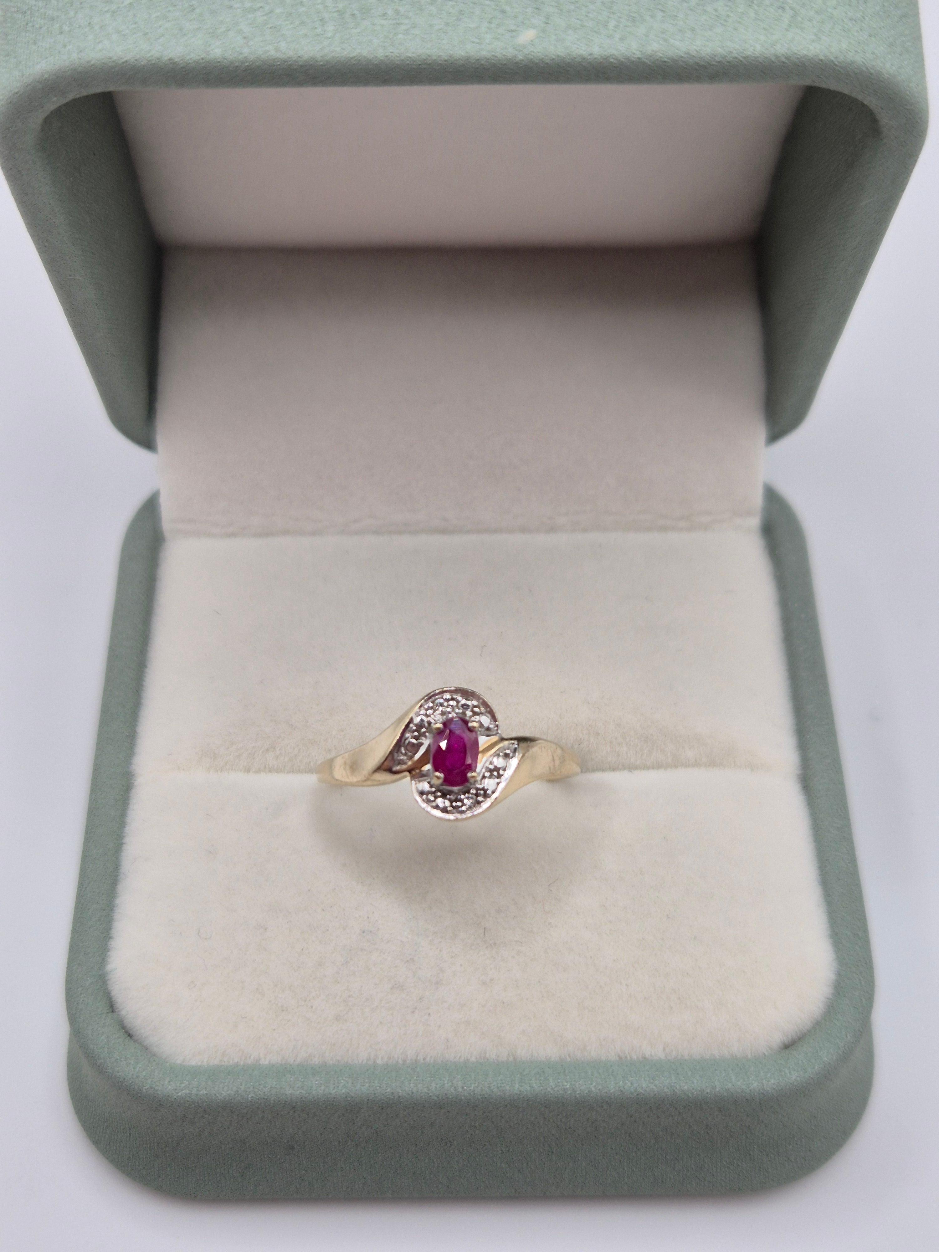 9ct gold ruby and diamond ring – GrangeJewellers