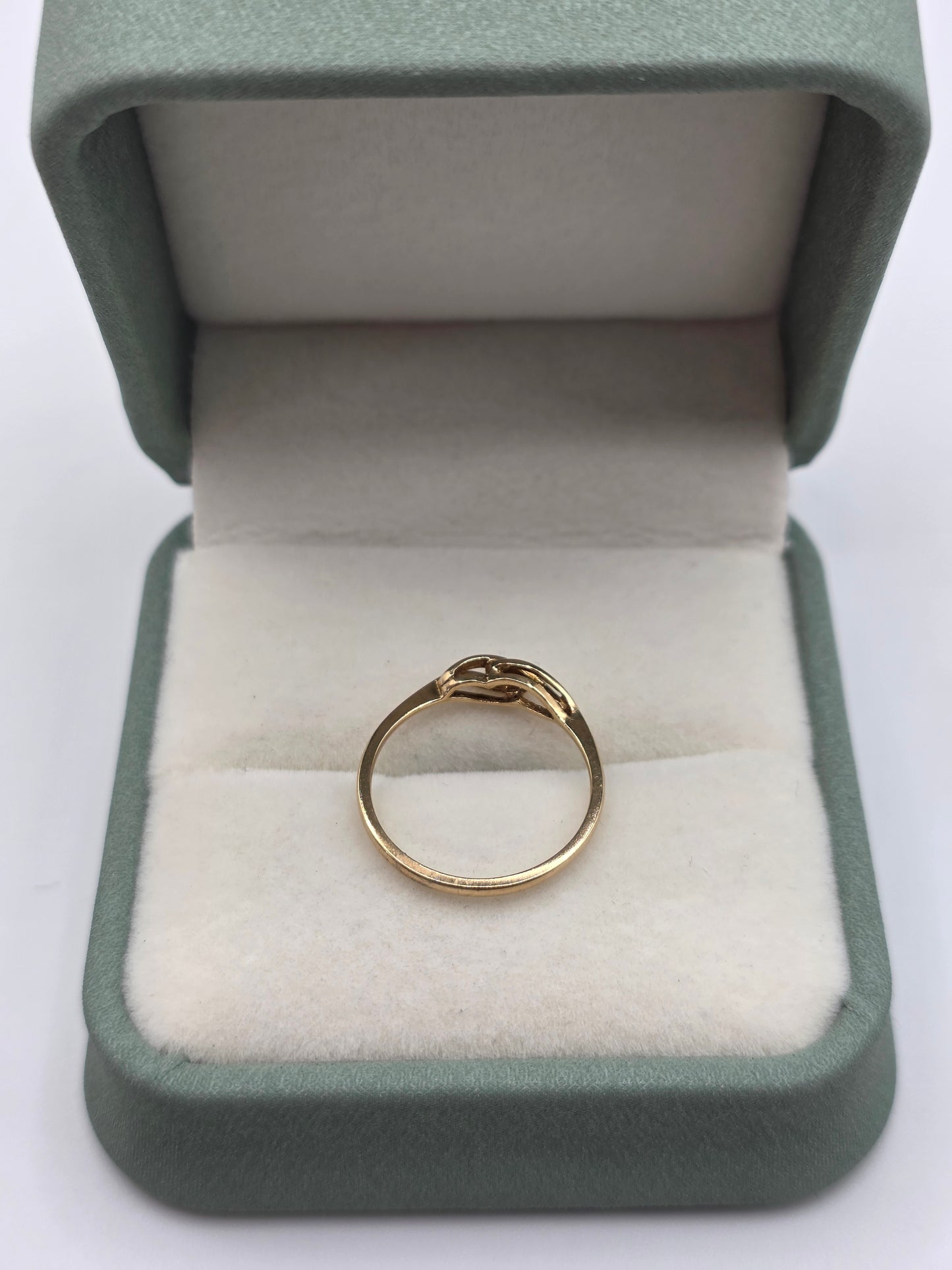 9ct gold ring