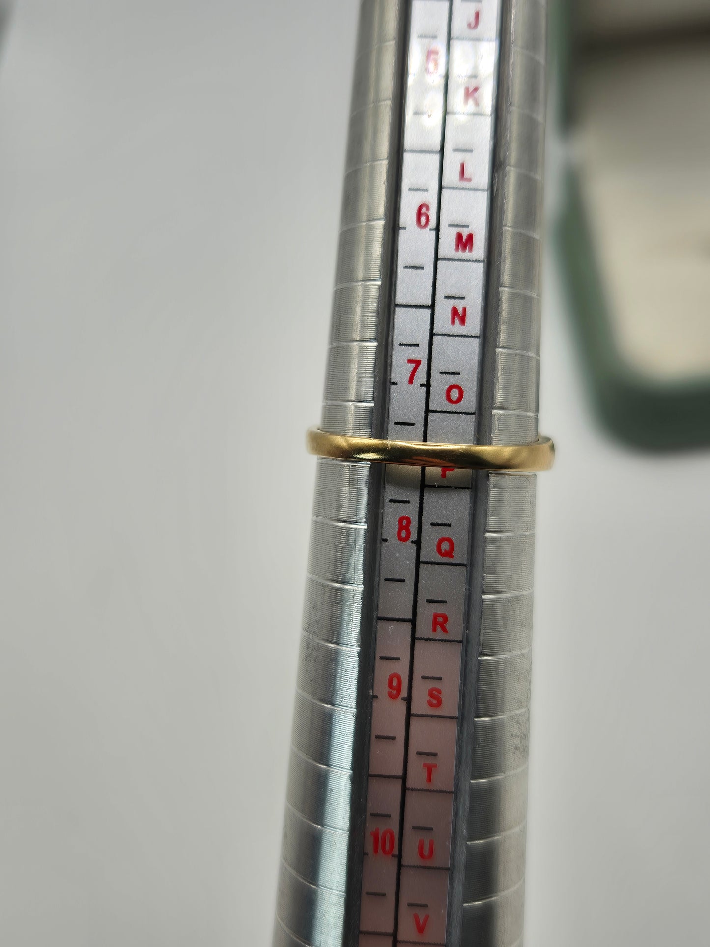 9ct gold amethyst ring