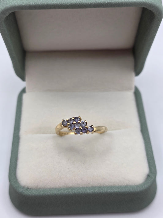 9ct gold tanzanite ring