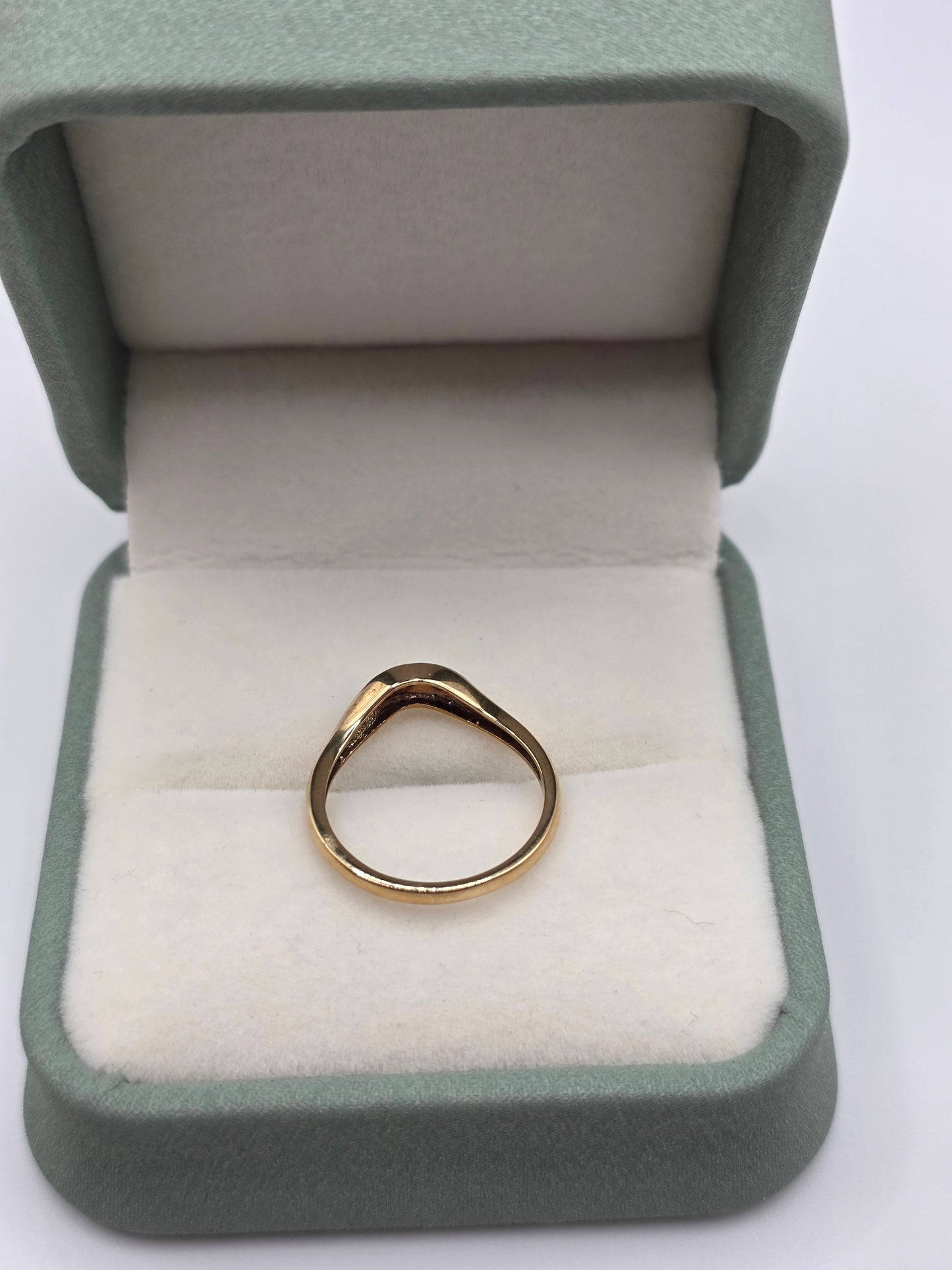 9ct gold diamond wishbone ring