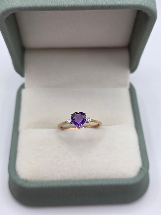 9ct gold amethyst heart and diamond ring