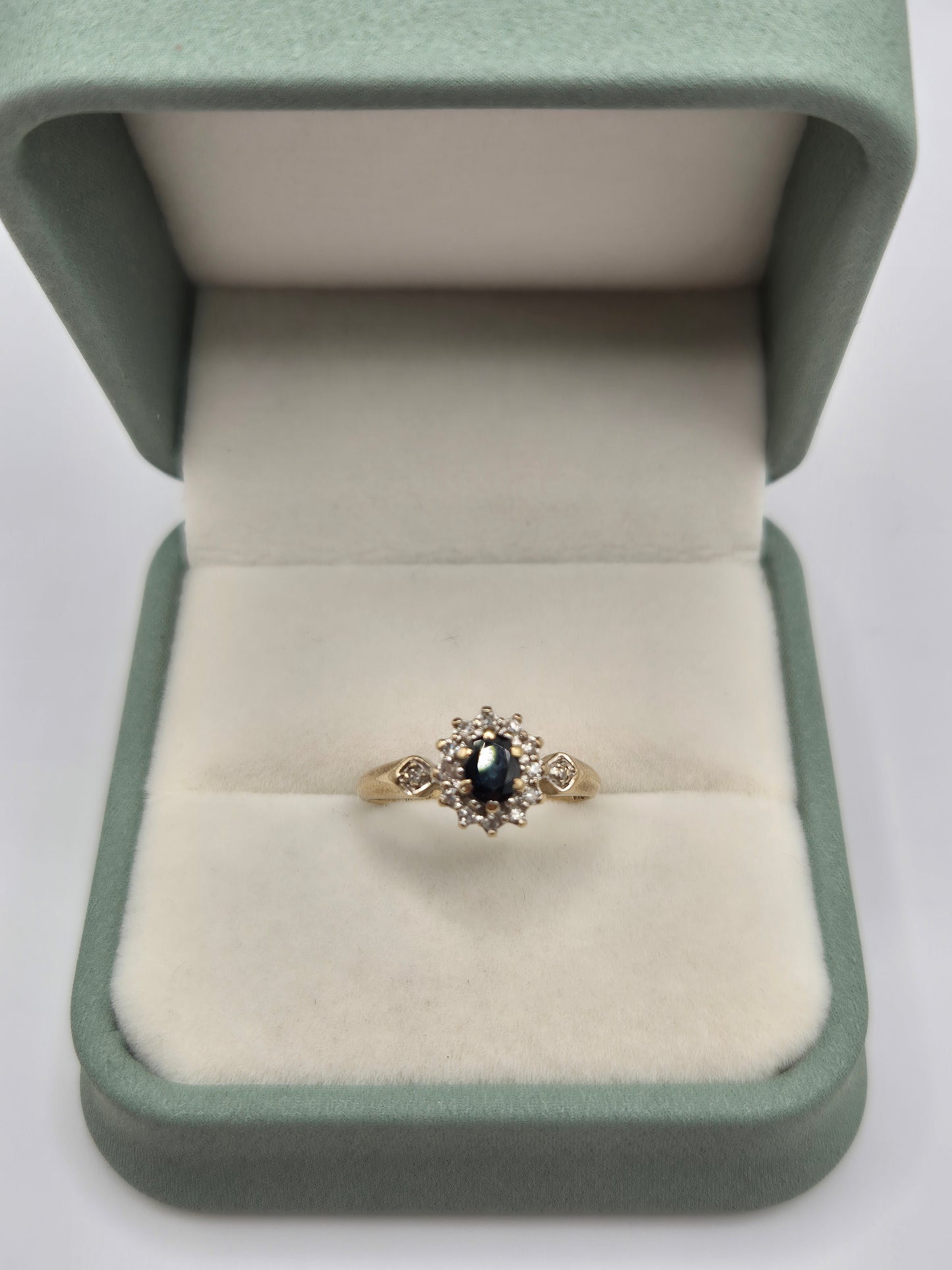9ct gold sapphire and diamond ring