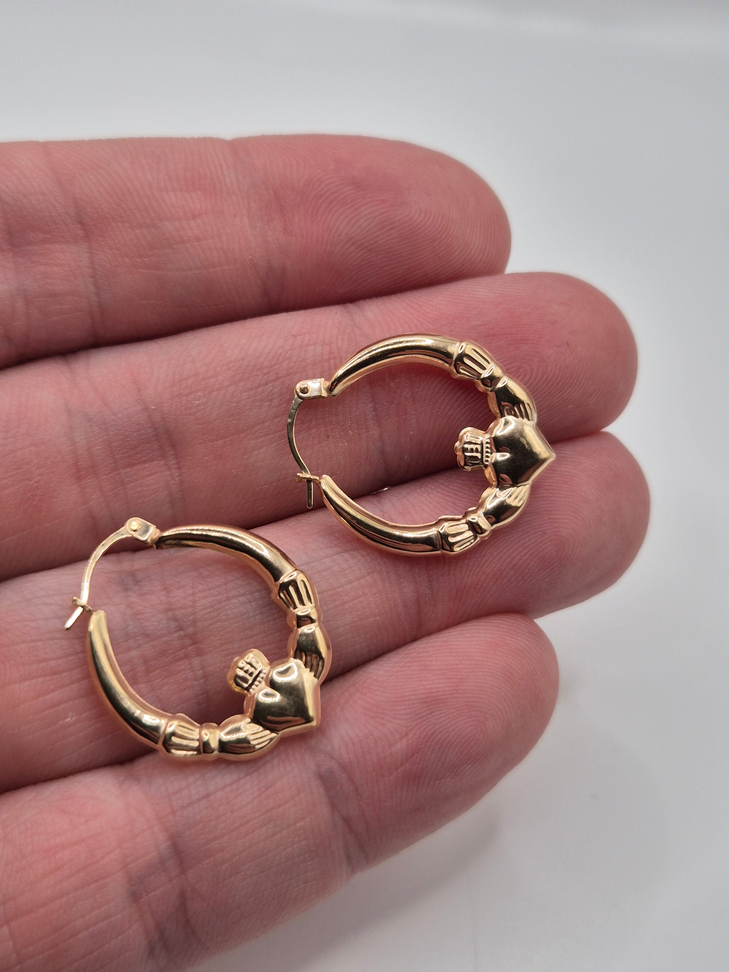 9ct gold claddagh creole earrings