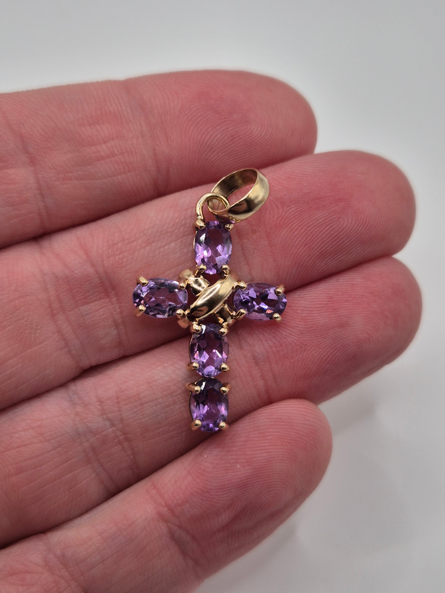 9ct gold amethyst cross pendant