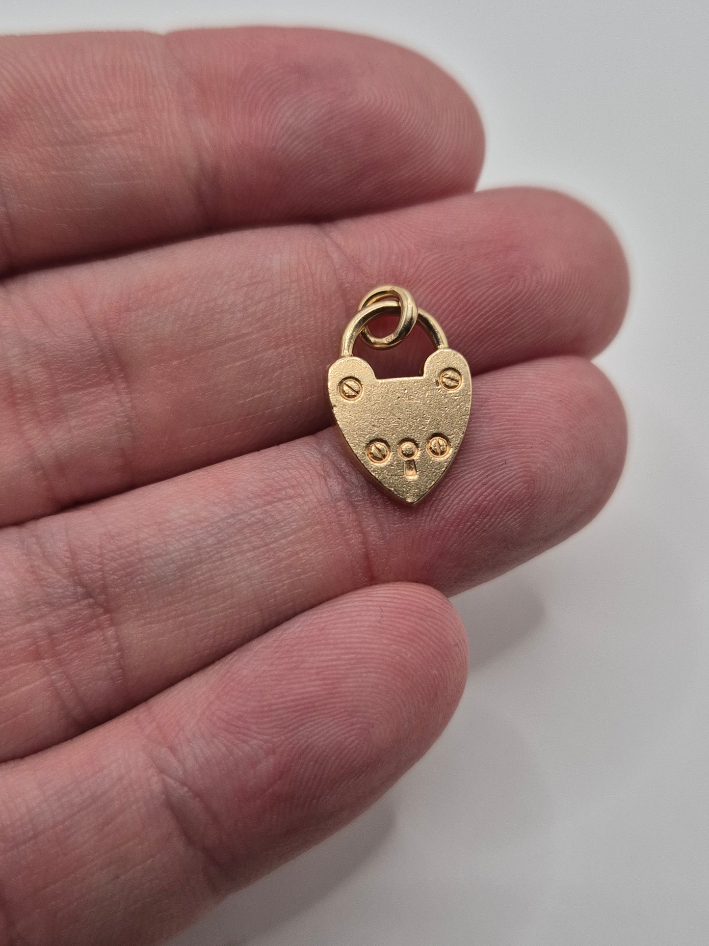 9ct gold padlock heart charm