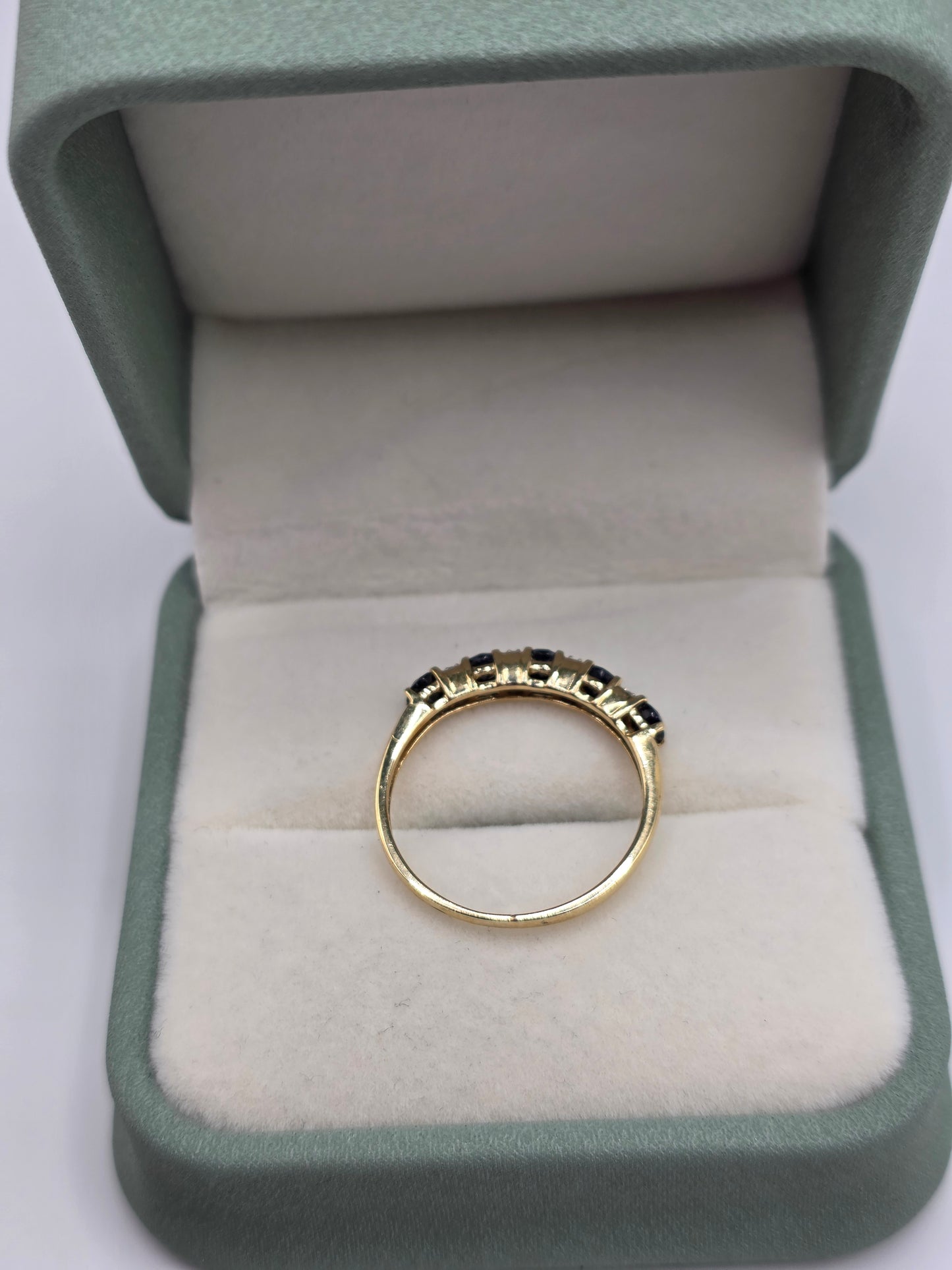 9ct gold sapphire and diamond ring
