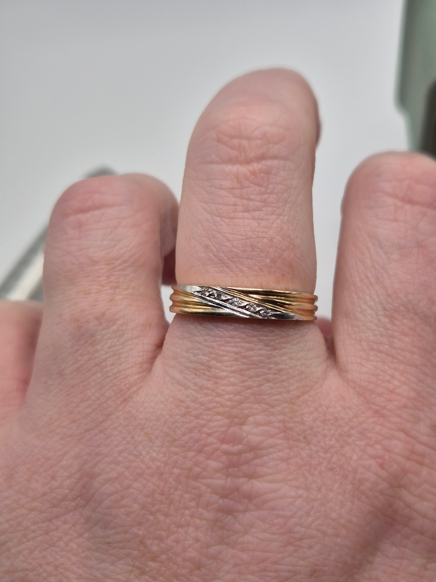 14ct gold diamond ring