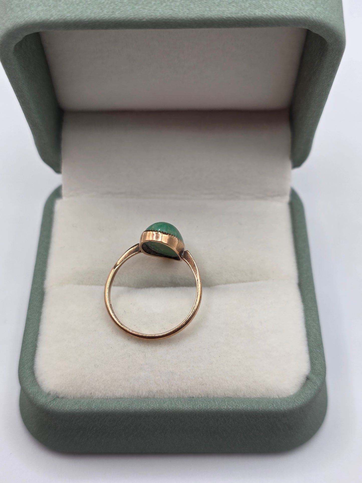Antique 9ct gold amozabite ring