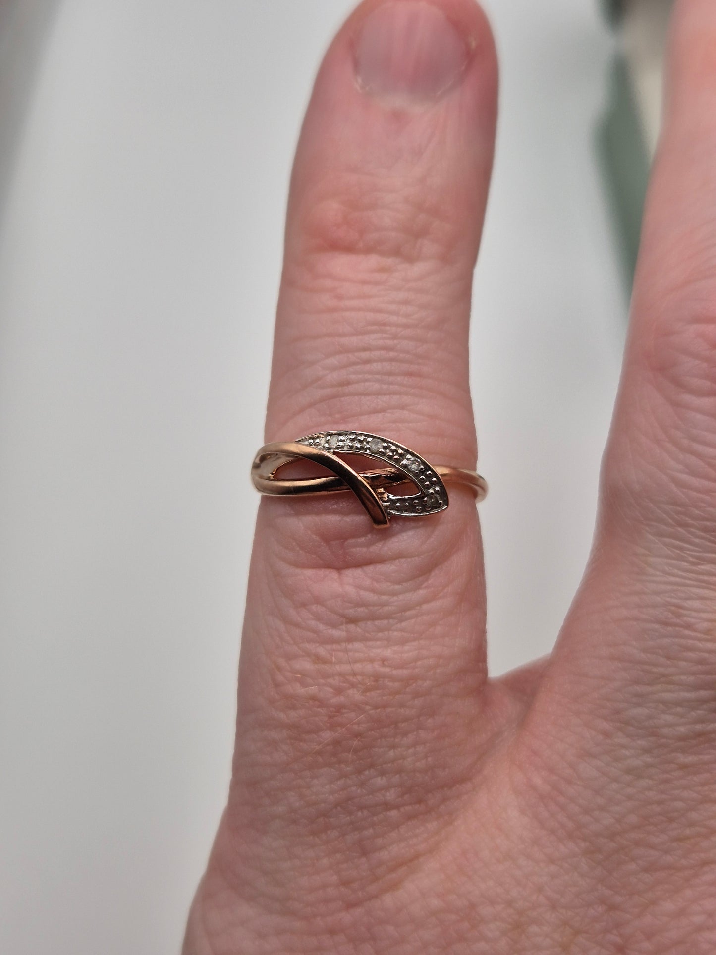 9ct rose gold diamond ring