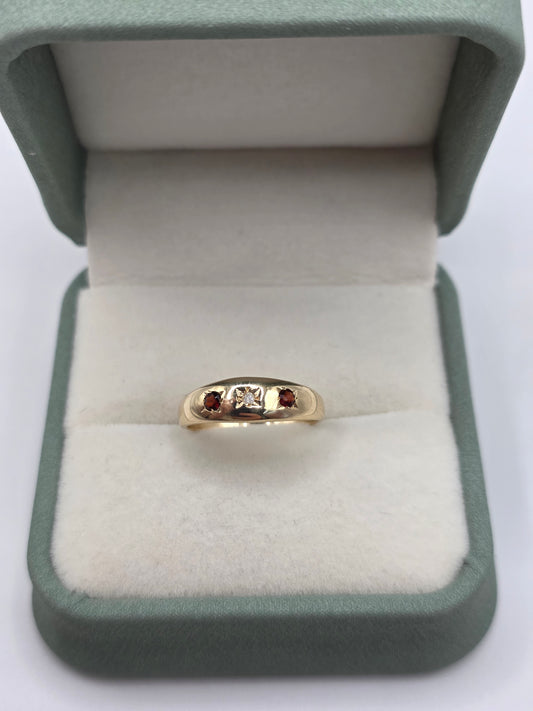 9ct gold garnet and diamond gypsy ring