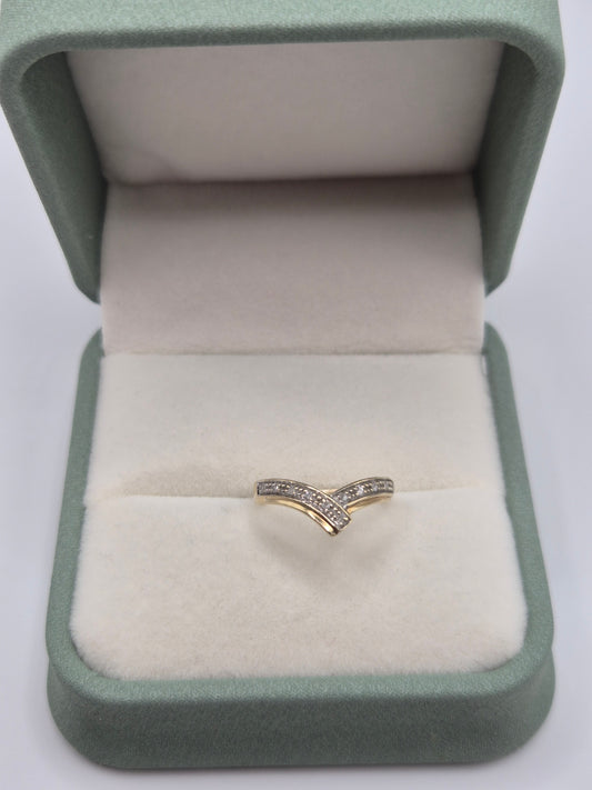 9ct gold diamond wishbone ring