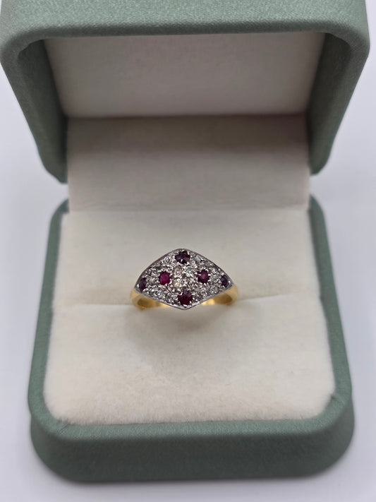 Heavy vintage 18ct gold ruby and diamond ring