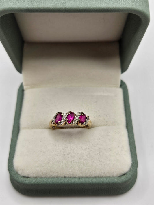 9ct gold synthetic ruby and diamond ring