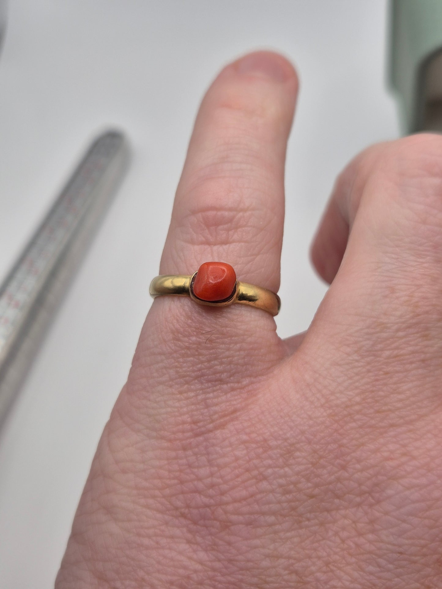 14ct gold coral ring