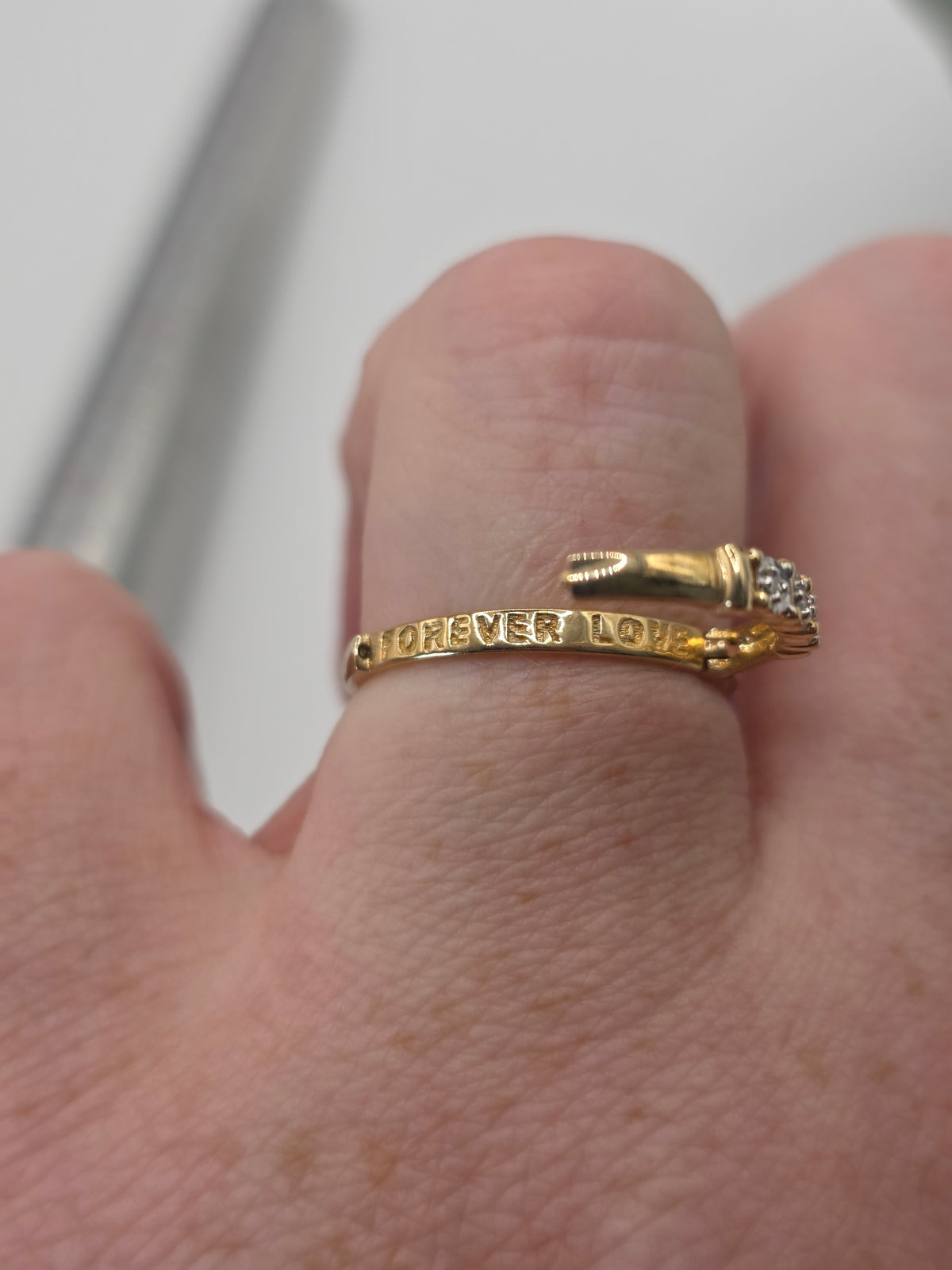 9ct gold "forever love" diamond ring
