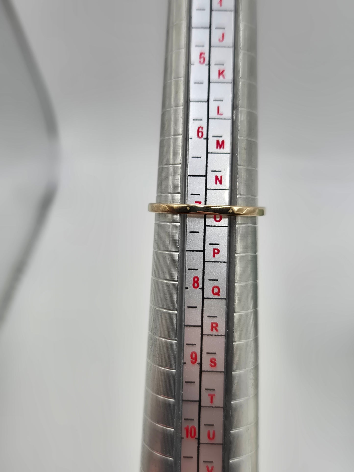 9ct gold sapphire and diamond ring