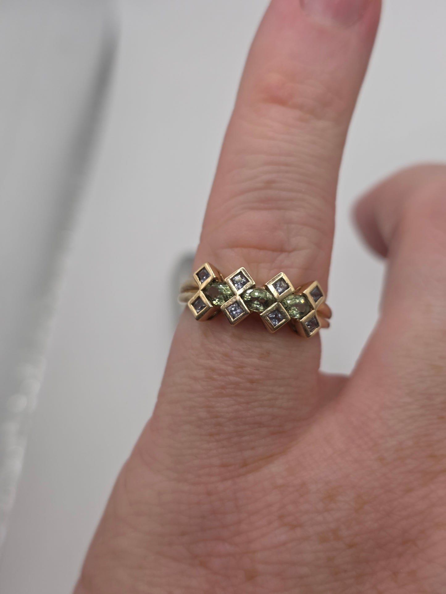 9ct gold fancy sapphire ring