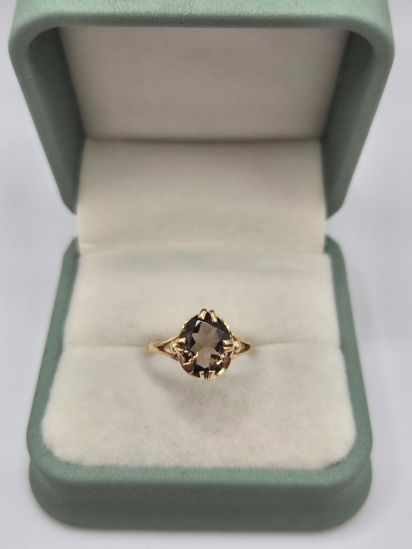 9ct gold smokey quartz ring