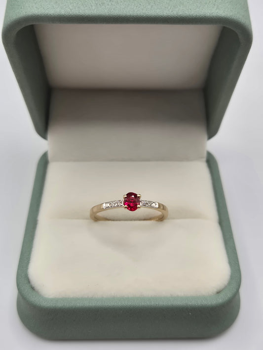 9ct gold spinel and diamond ring