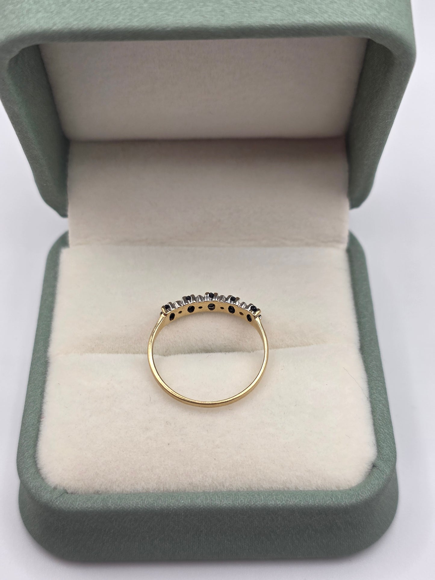 9ct gold sapphire and diamond ring