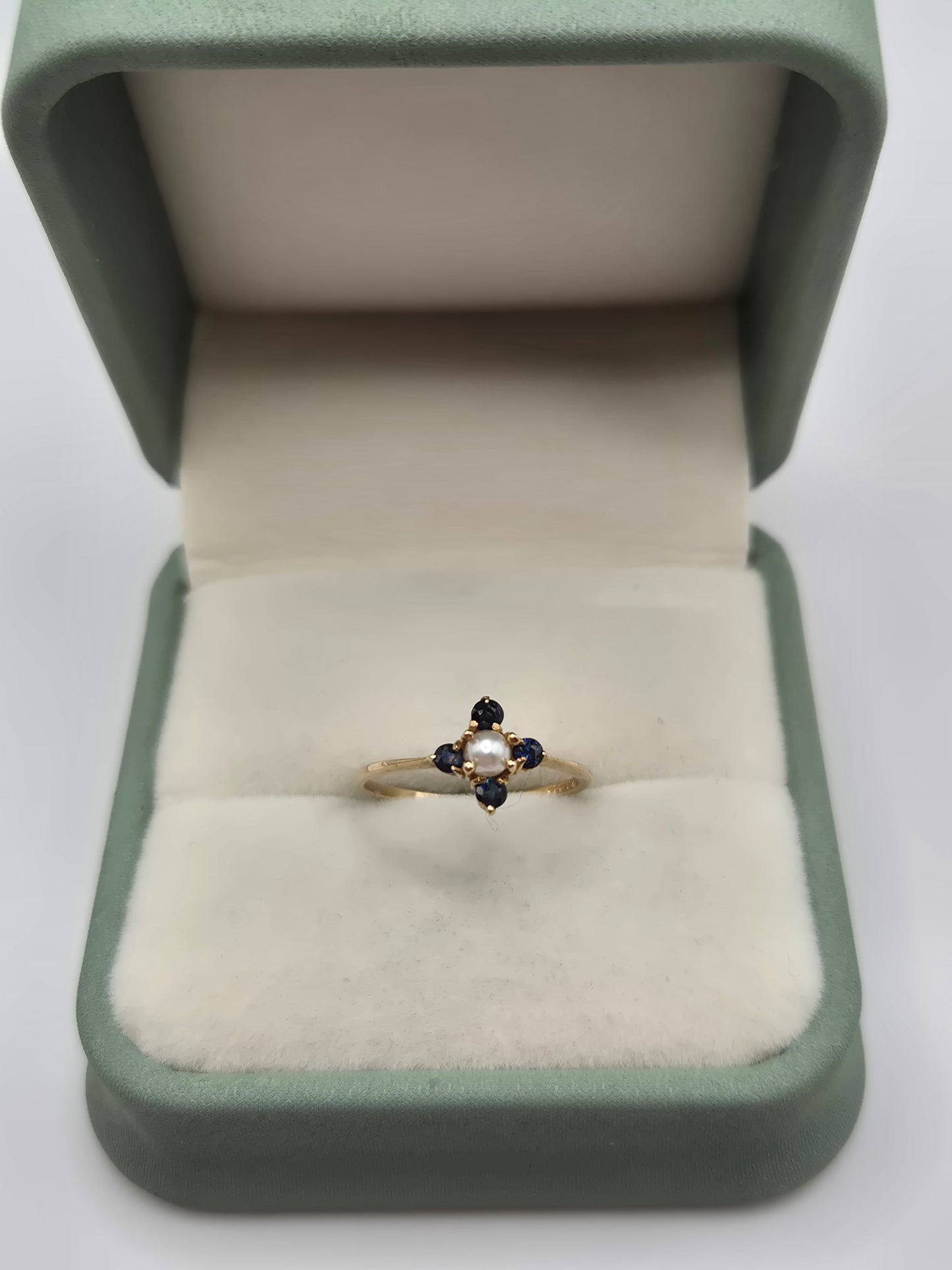 9ct gold pearl and sapphire ring