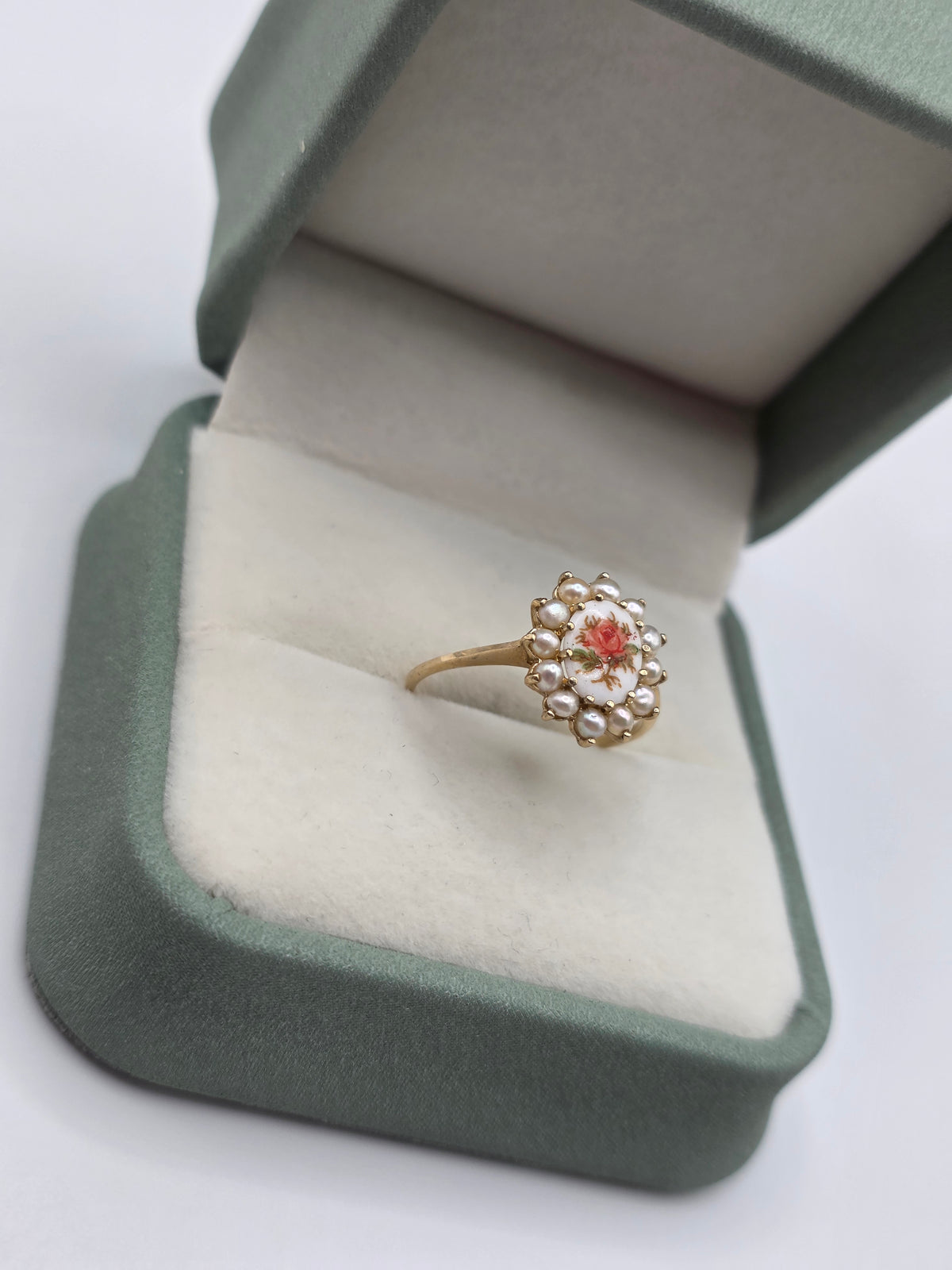 9ct gold limoge and pearl ring