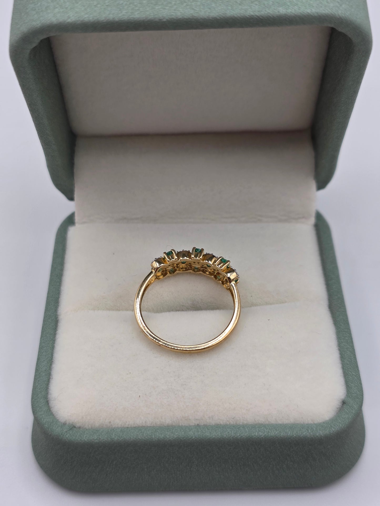 9ct gold green tourmaline and white topaz ring