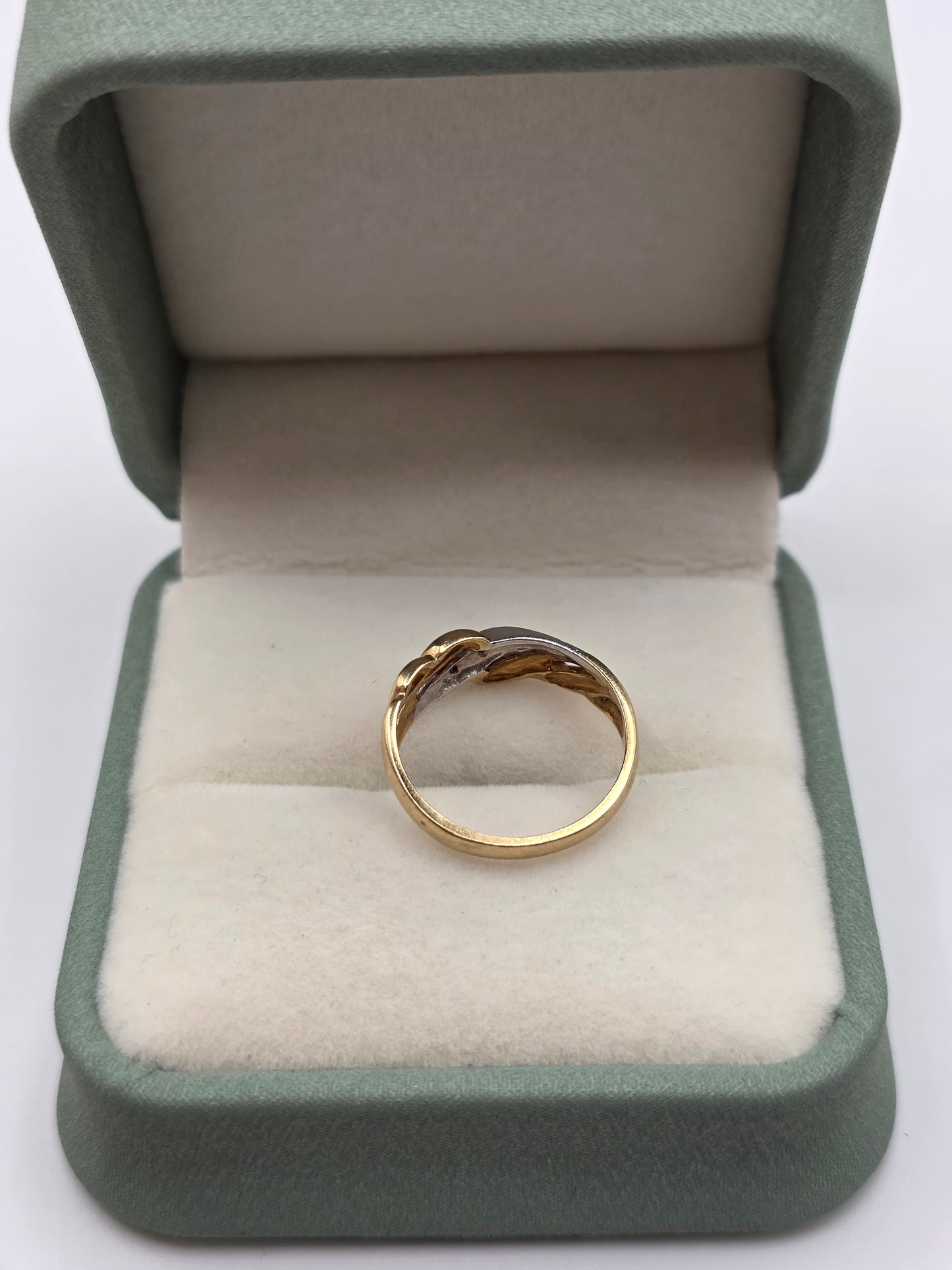 9ct gold diamond ring