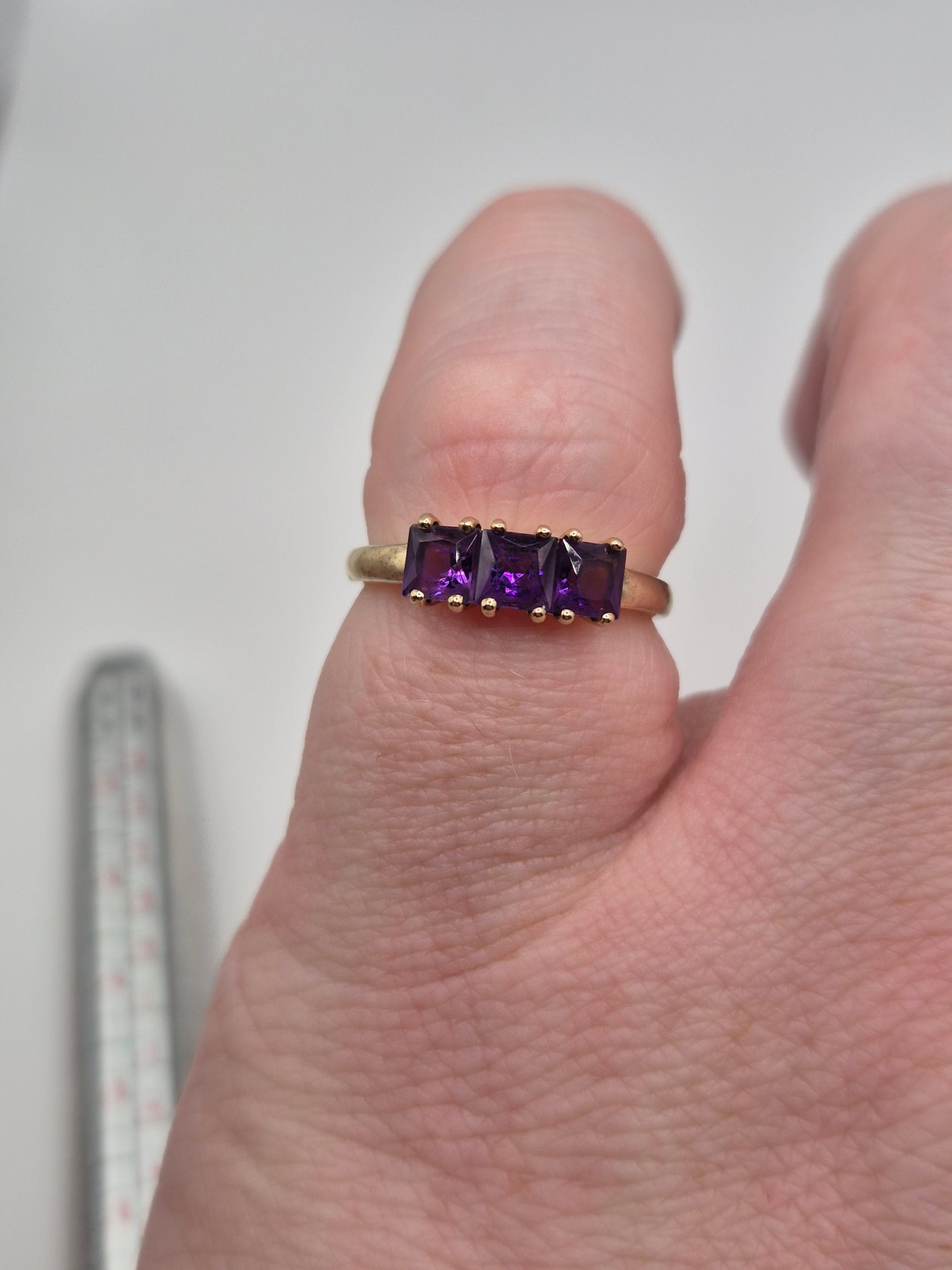9ct gold amethyst ring