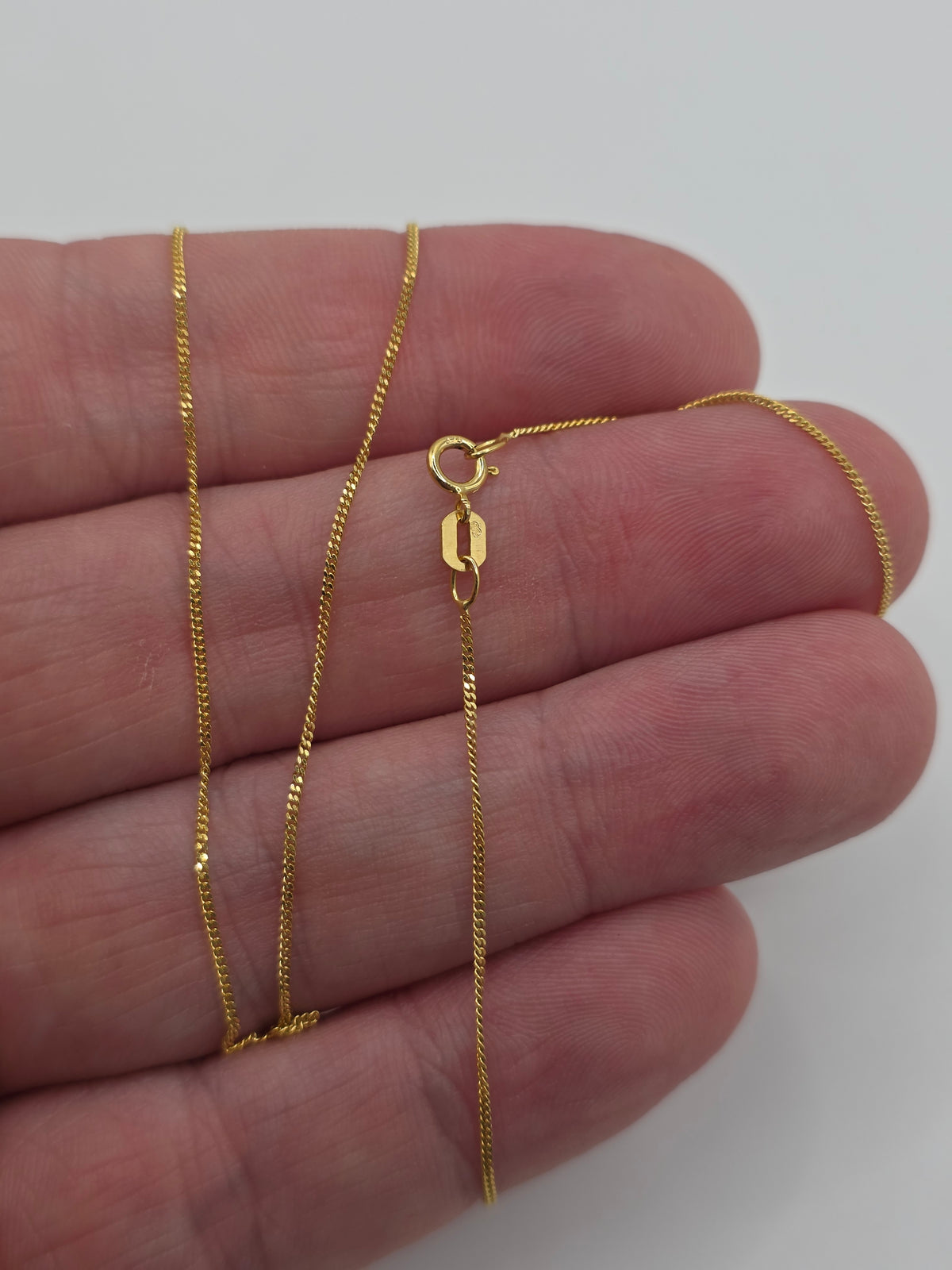 9ct gold chain (119)