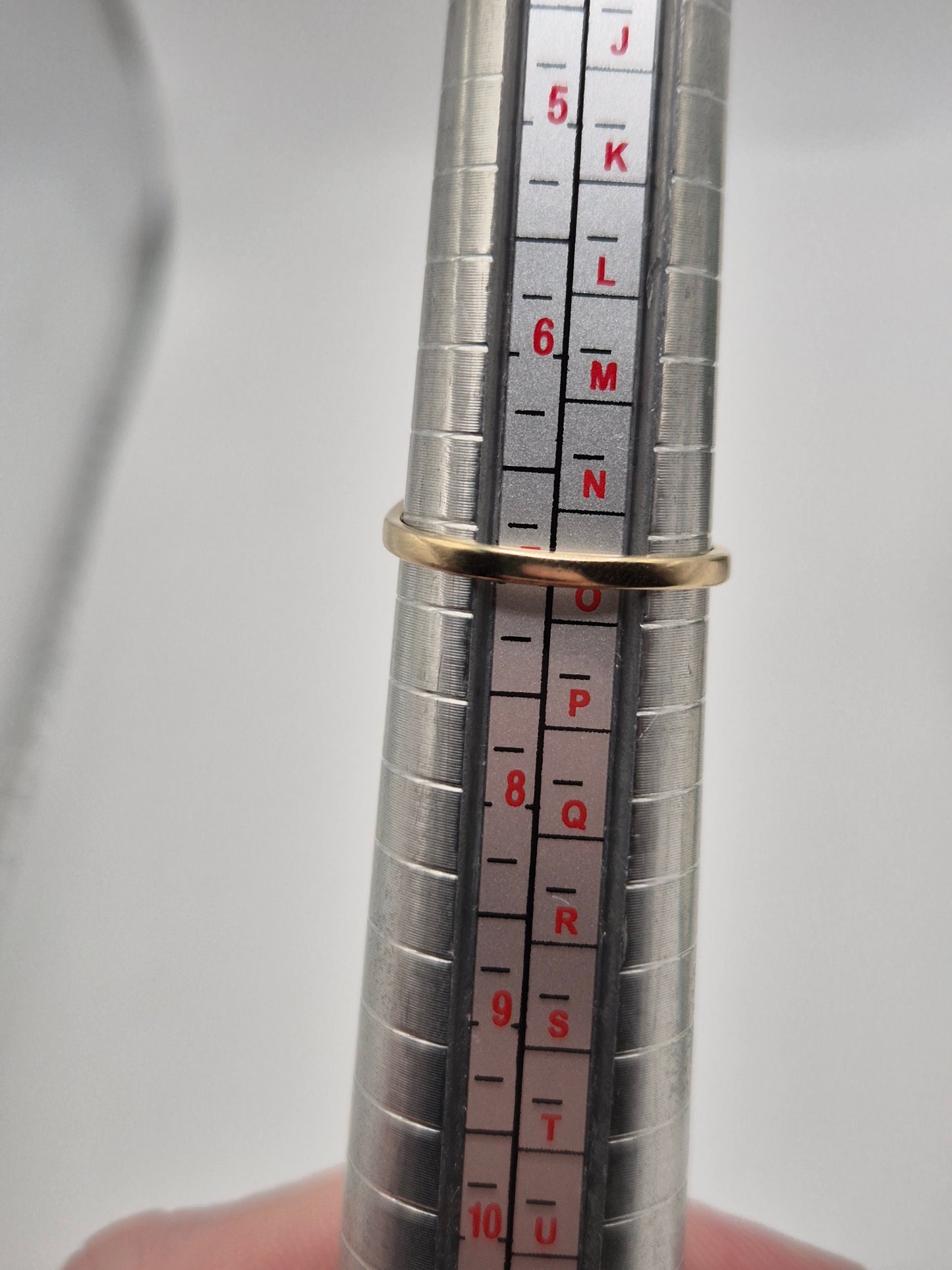 9ct gold topaz and diamond ring