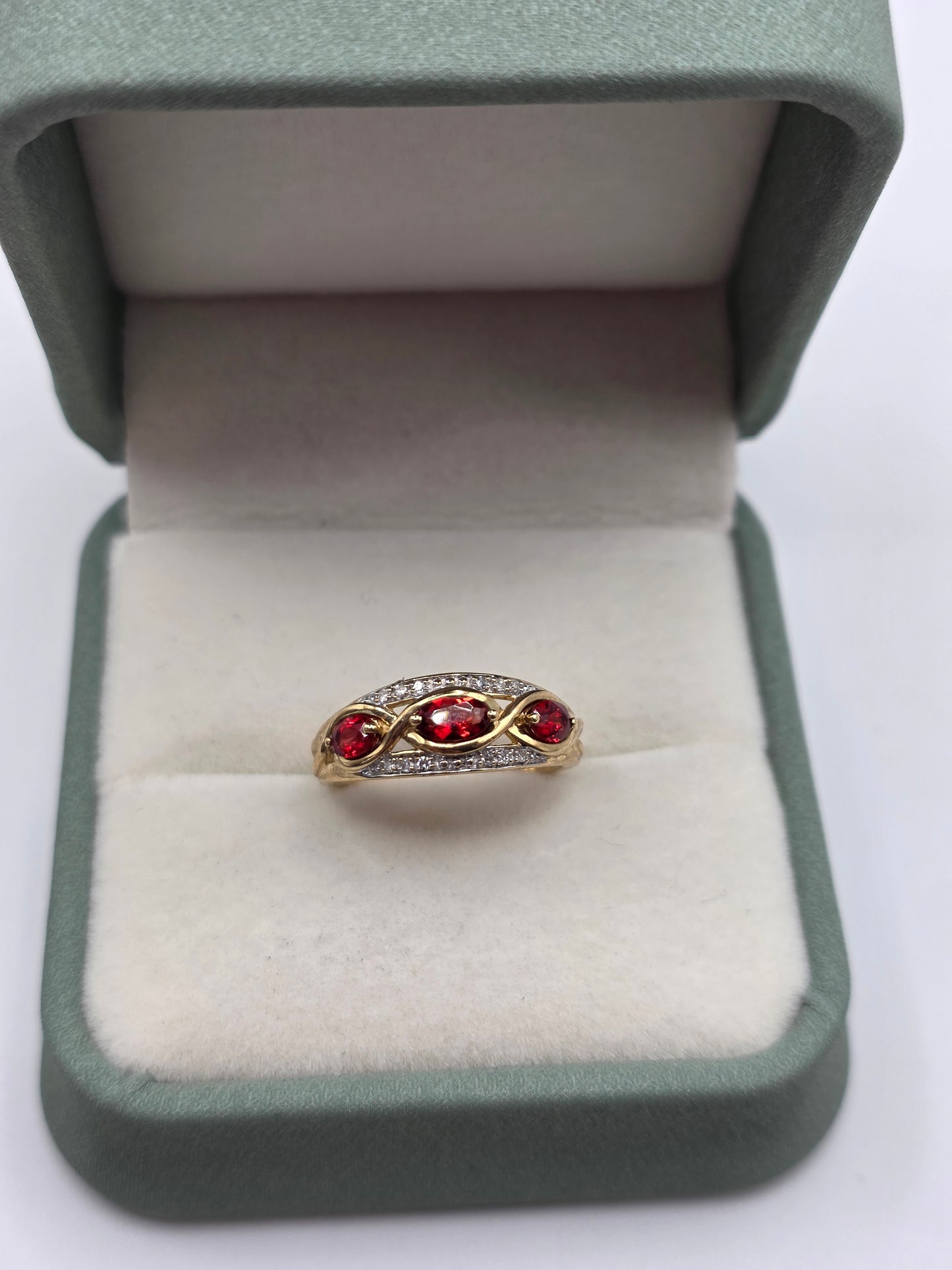 9ct gold andesine and diamond ring