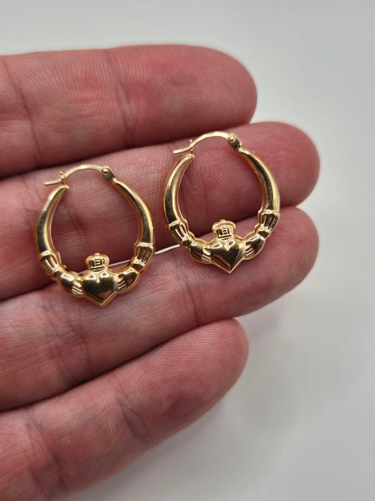 9ct gold claddagh creole earrings