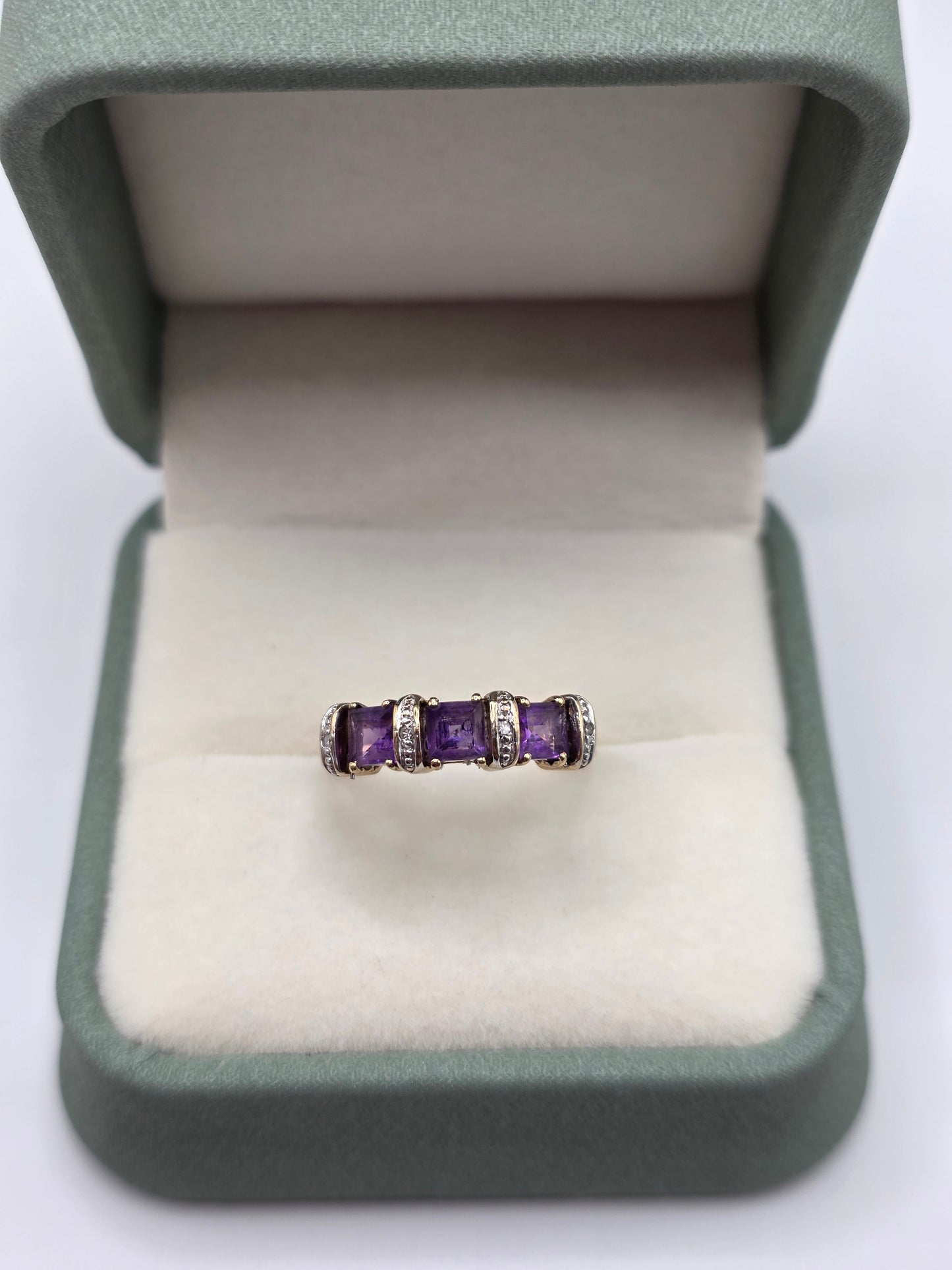 9ct gold amethyst and diamond ring