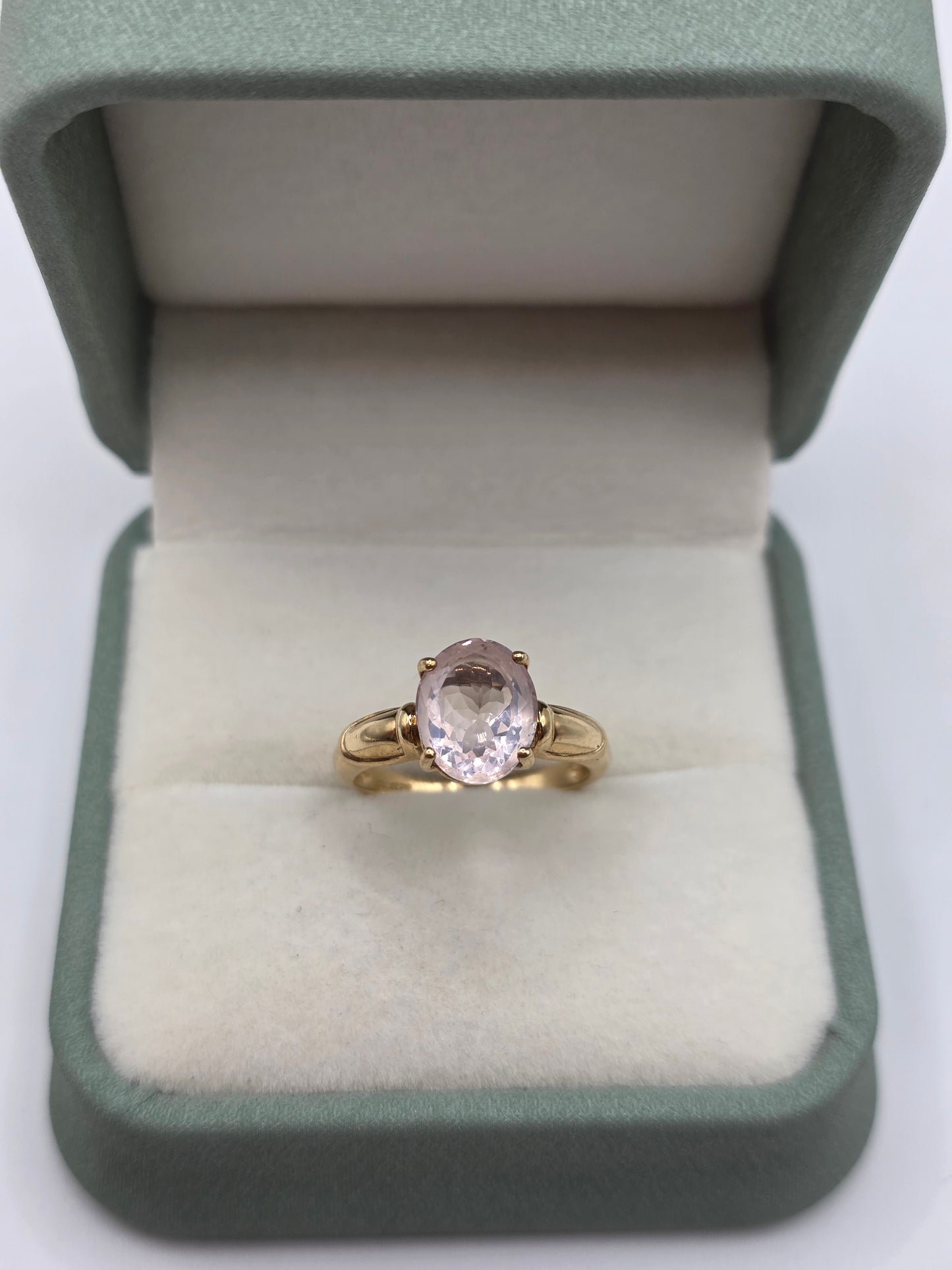 9ct gold morganite ring