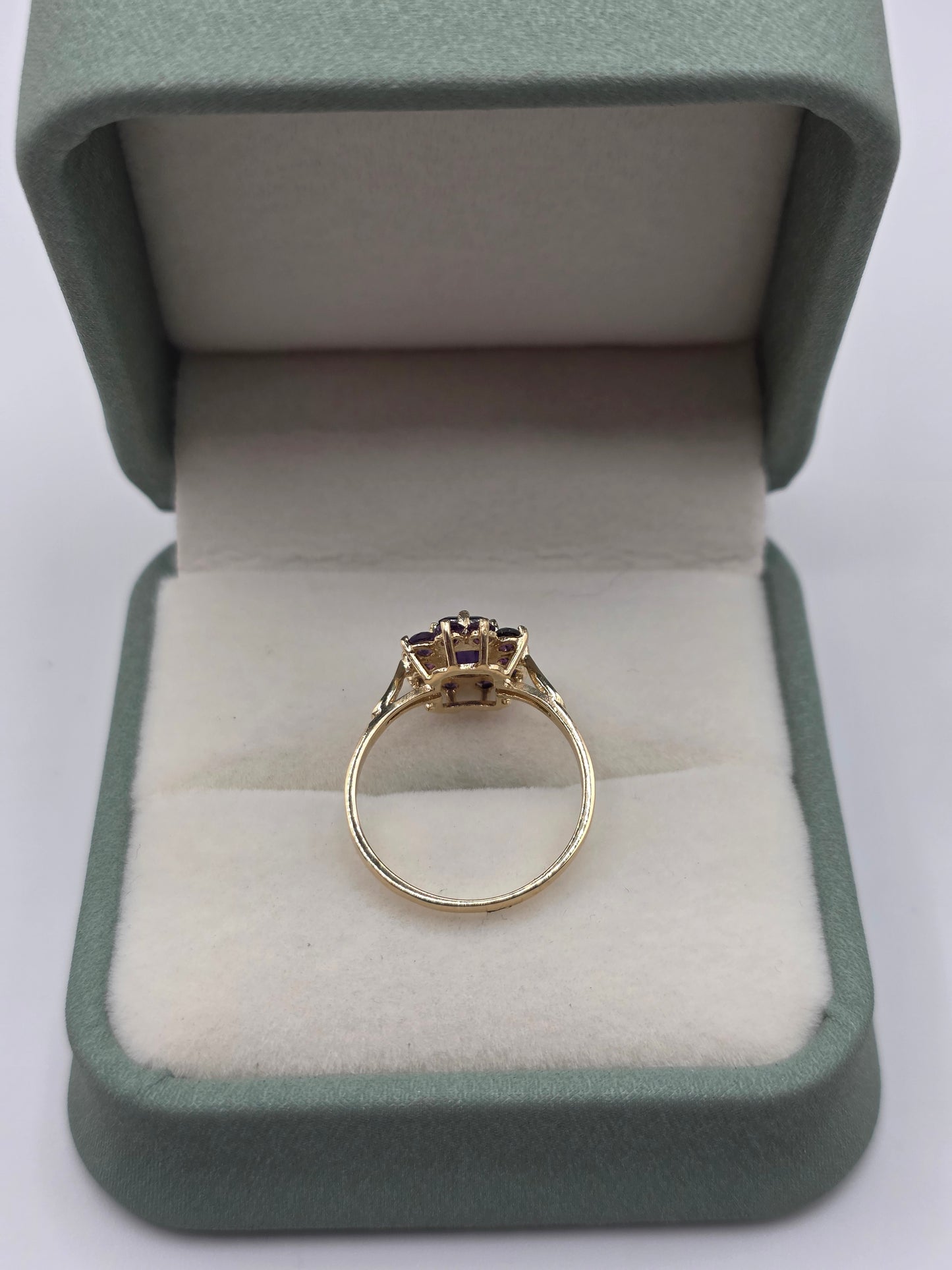 9ct gold amethyst cluster ring