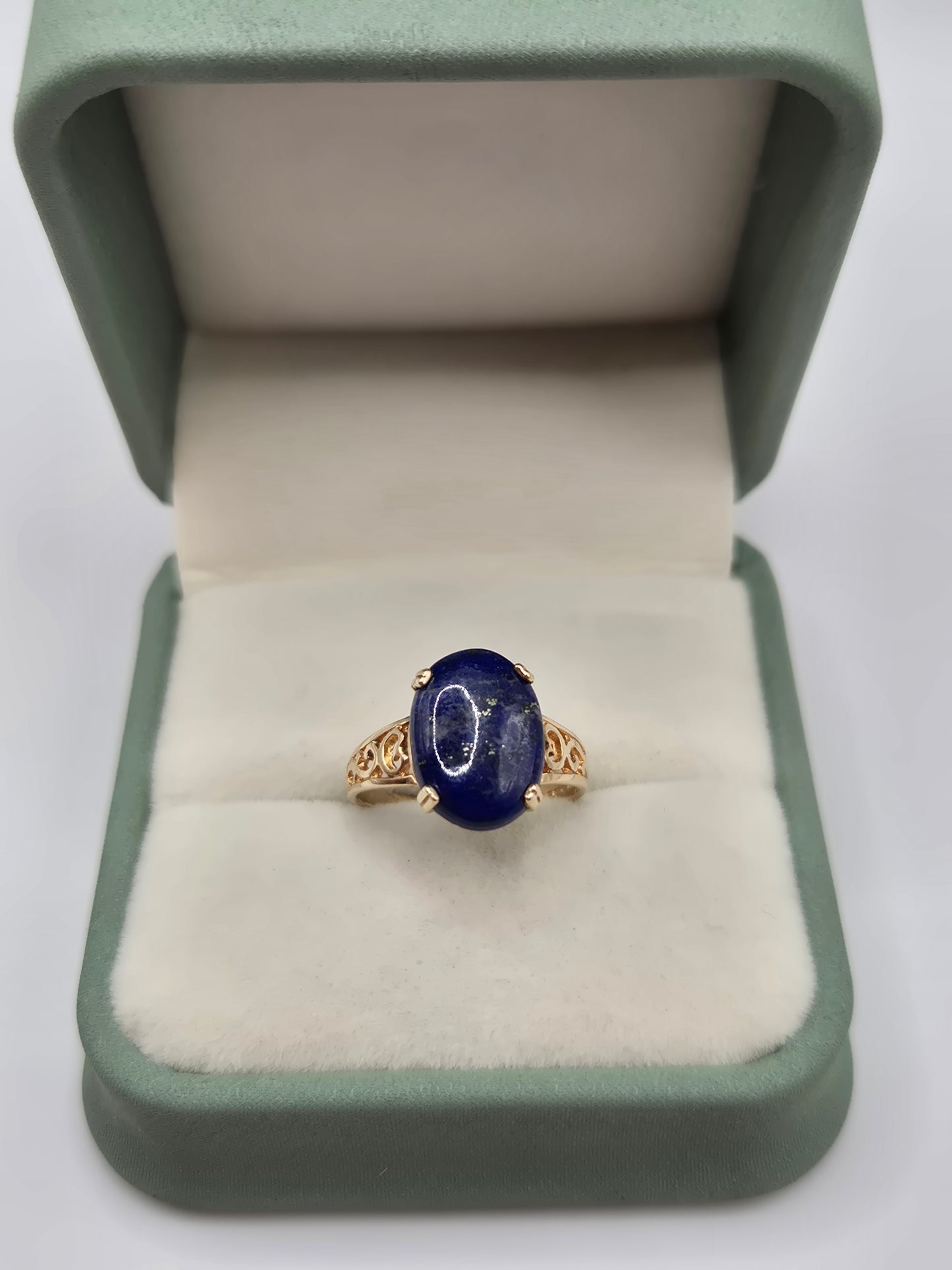 9ct gold lapis lazuli ring