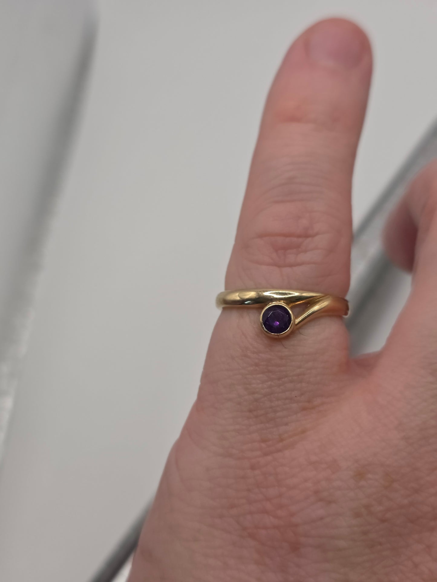 9ct gold amethyst ring