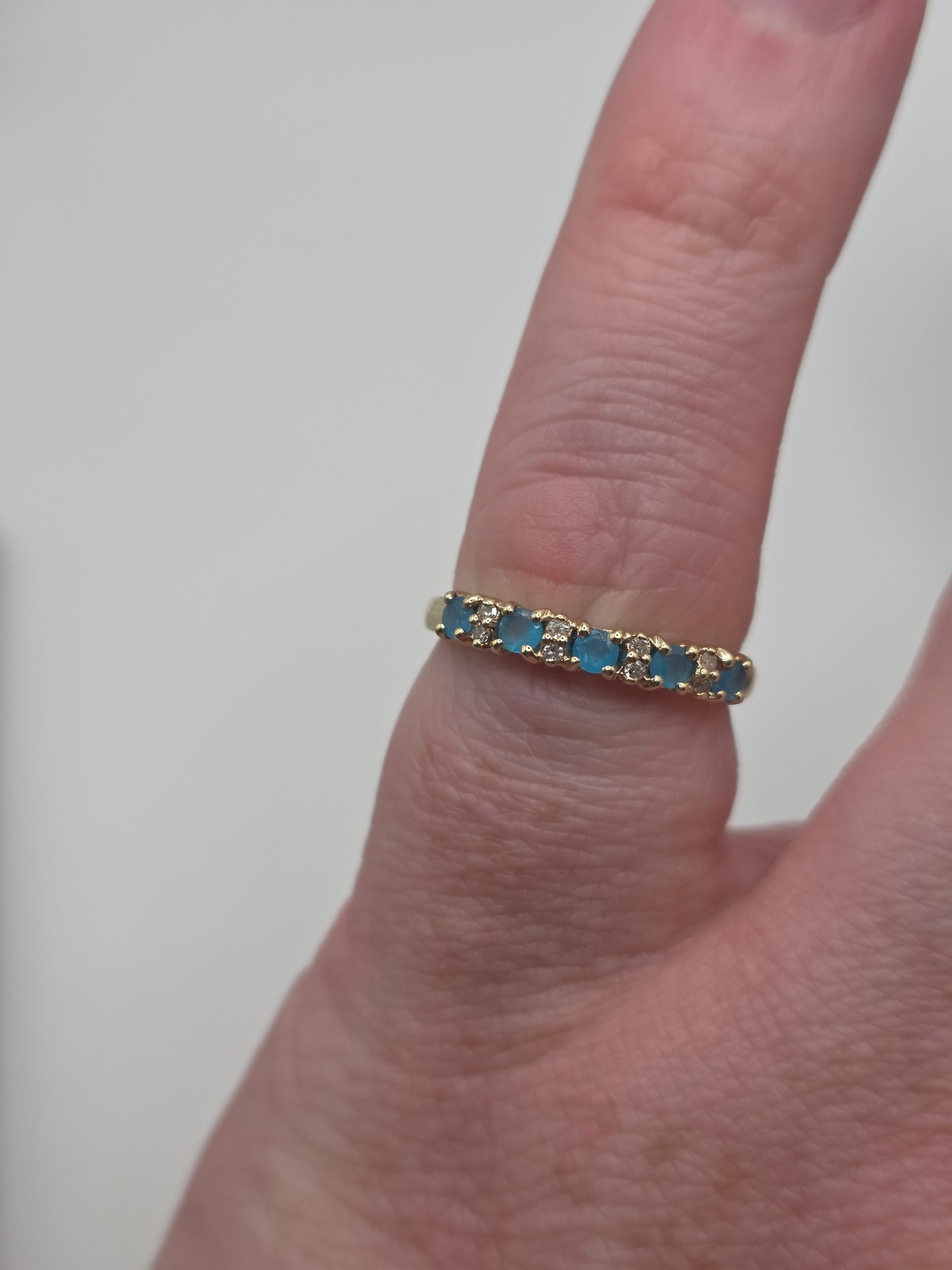 9ct gold blue apatite and diamond ring