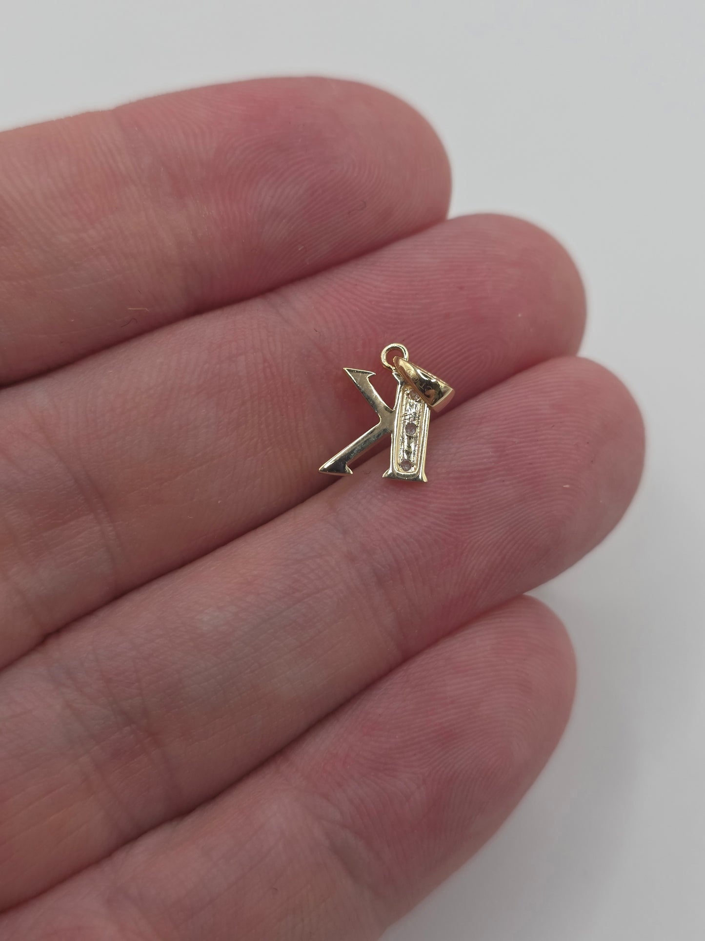 9ct gold diamond initial K pendant