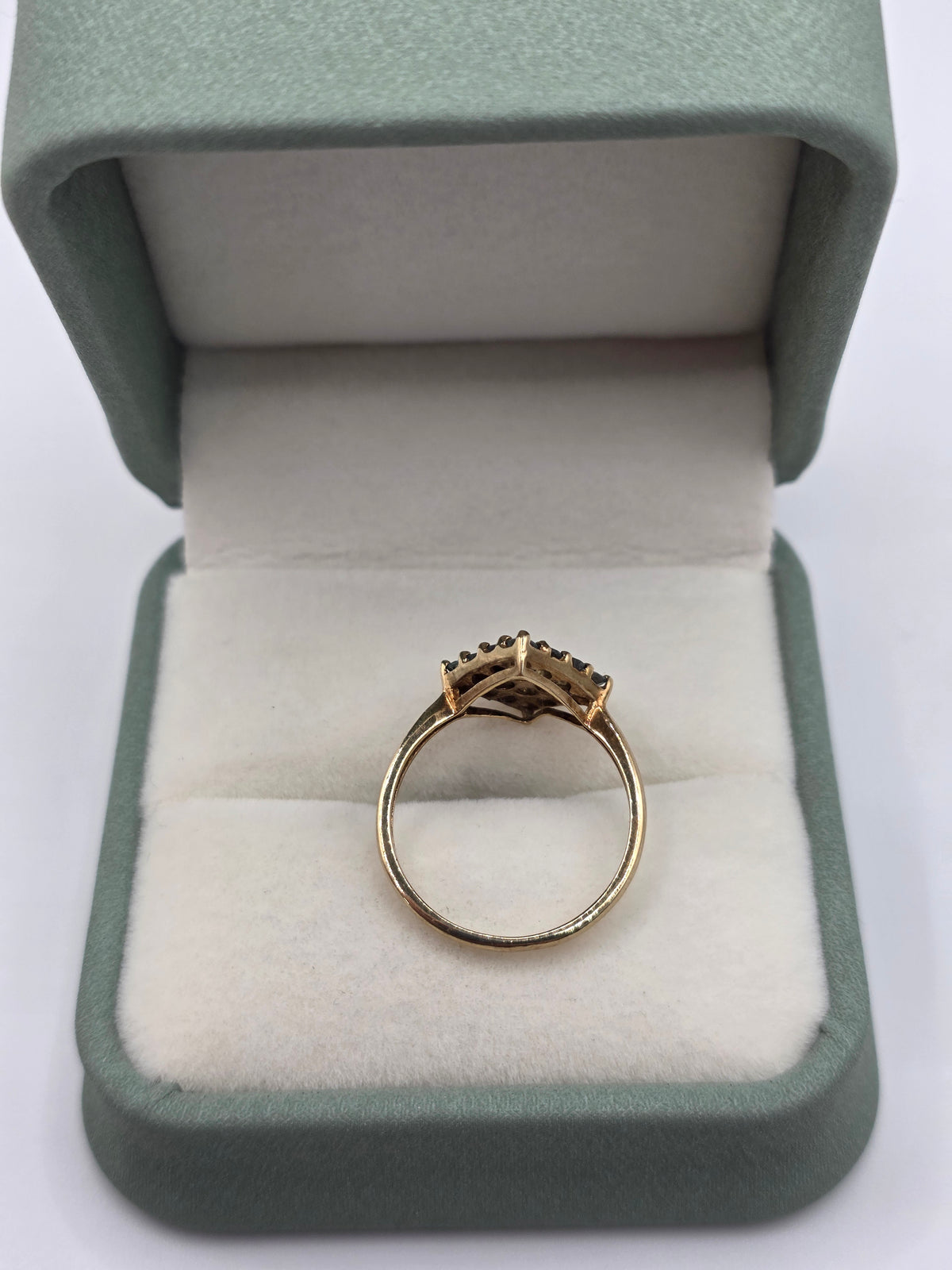 9ct gold alexandrite ring