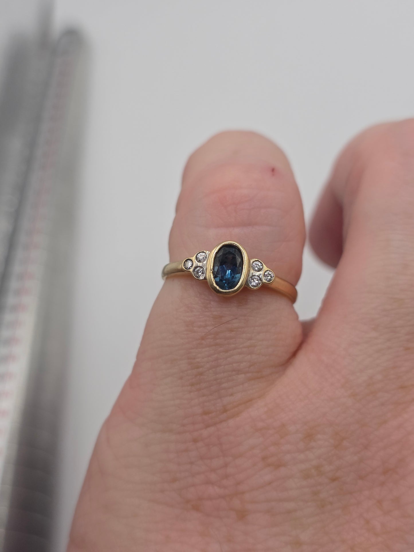 9ct gold topaz and zircon ring